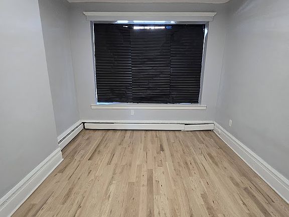 3rd image of 81 Bostwick Ave #1RA