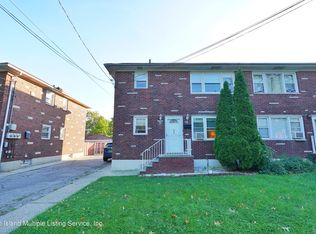 662 Tysens Ln, Staten Island, NY 10306