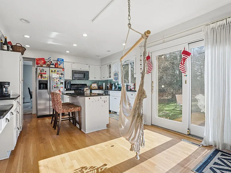 10427 Brown Farm Cir — Photo 19