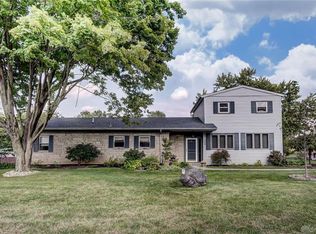 3024 E Leffel Ln, Springfield, OH 45505