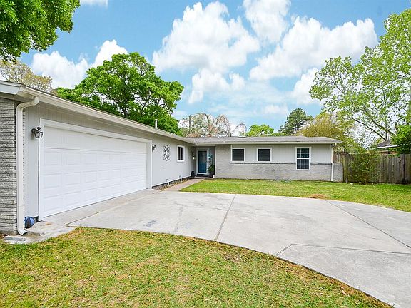 3rd image of 10334 Antrim Ln