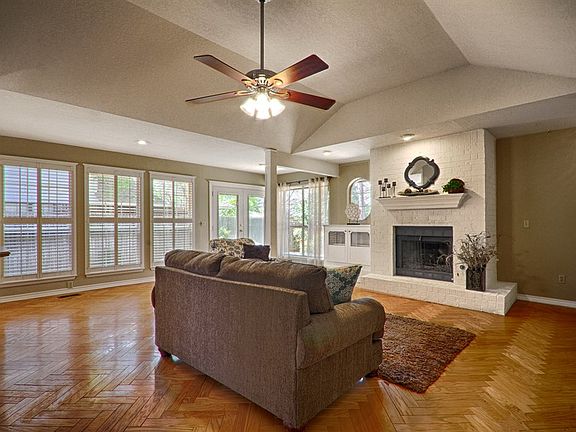 4th image of 4301 Foxglove Ln