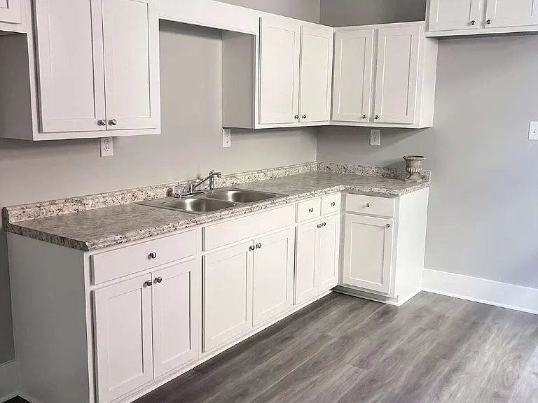 325 Lema Pl — Photo 2
