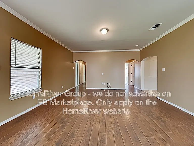 112 Magnolia St — Photo 7