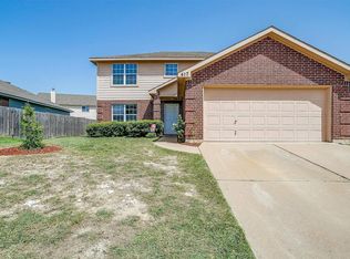 417 Heritage Dr, Crowley, TX 76036