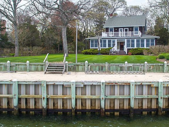 2nd image of 7972 Great Peconic Bay Blvd
