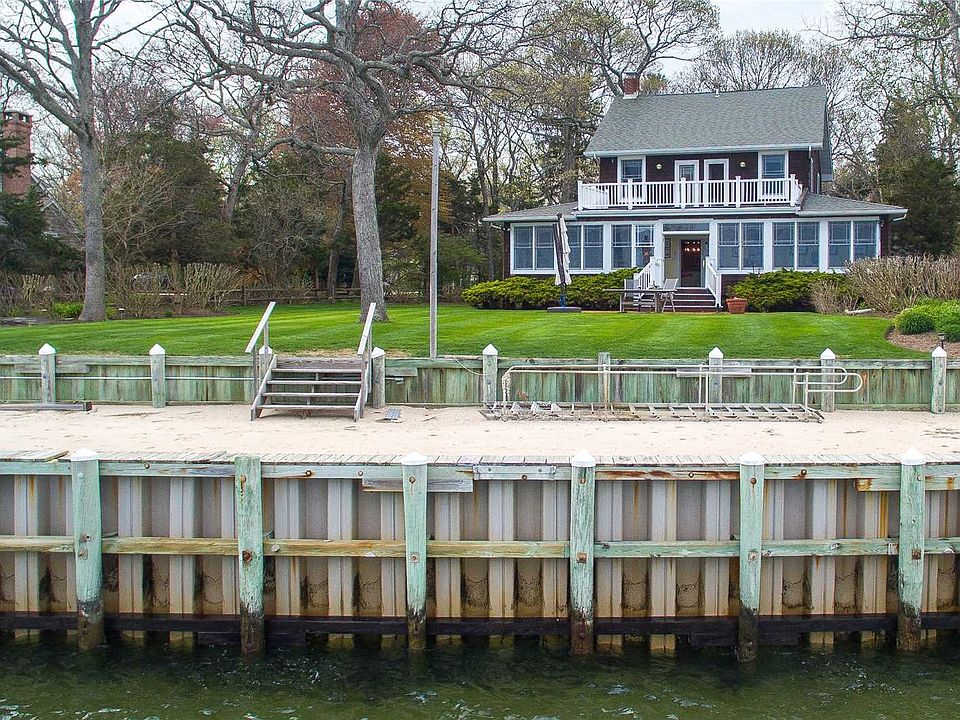 7972 Great Peconic Bay Blvd, Laurel, NY 11948 Zillow