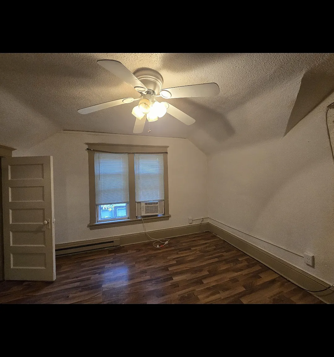 2 bed, 875 sqft, $1,250 — Photo 3