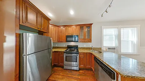 737 Parker St #3N Photo 1