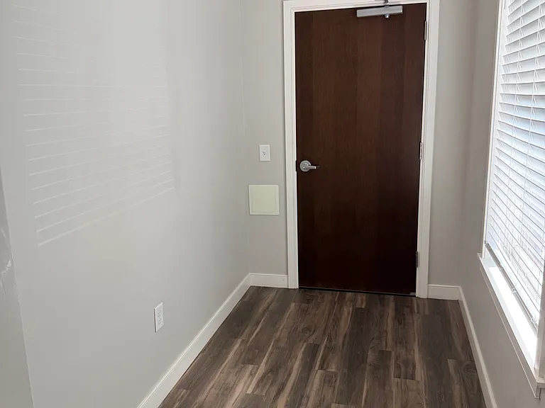 201 E Innes St #202 — Photo 15