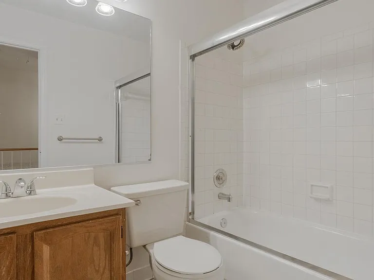 14167 Royal Oak Ln — Photo 24