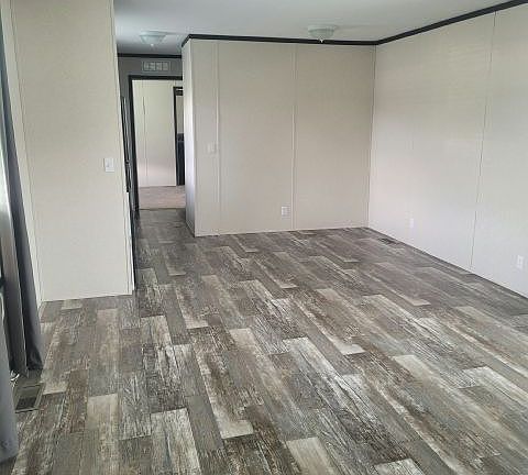 3rd image of 4916 Itasca St #16