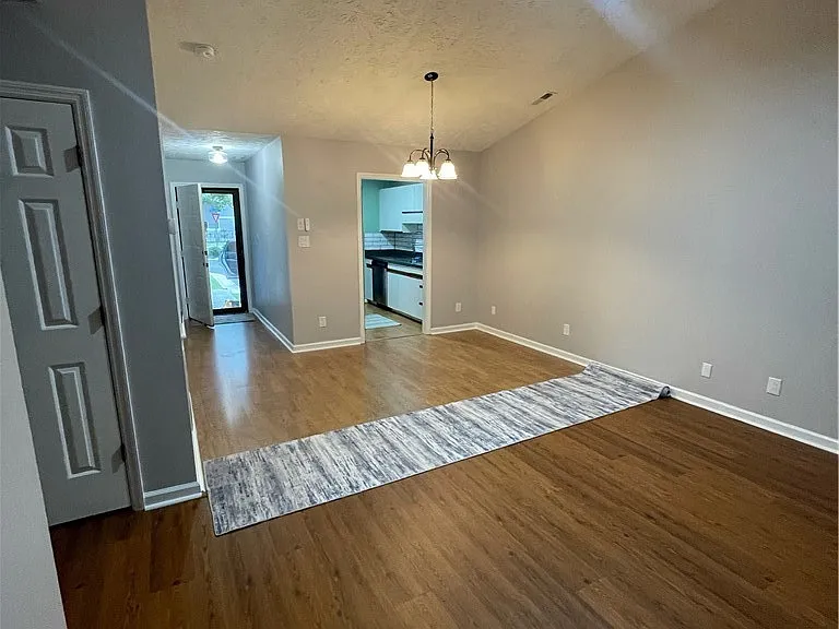 2105 Wexford Oaks Ct — Photo 9