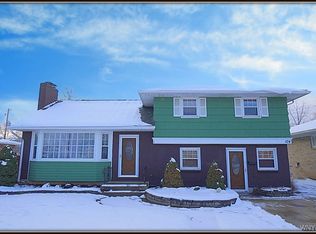104 Donna Lea Blvd, Williamsville, NY 14221