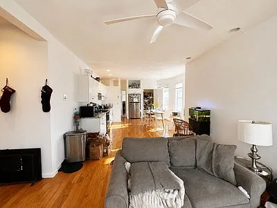 58 Mansfield St #6 — Photo 2