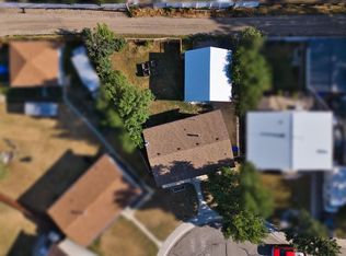 748 S 54th Ave W, Claresholm, AB T0L 0T0