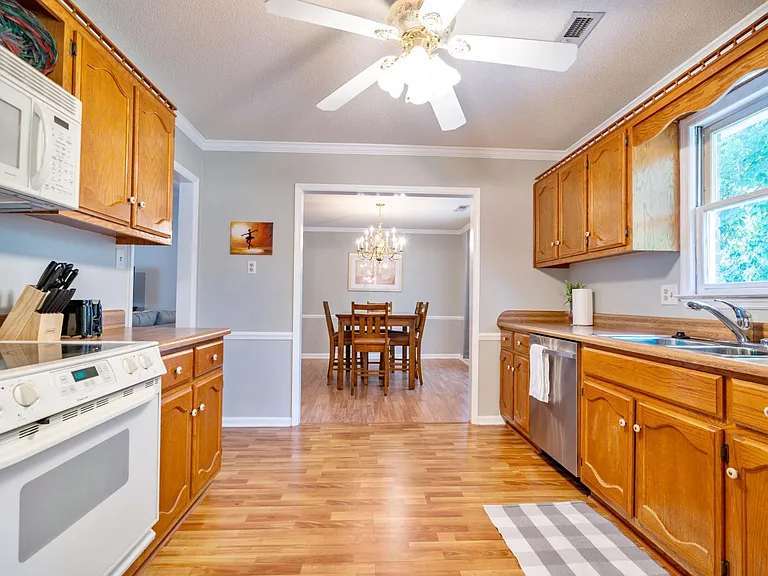 2703 Carrington Dr SW — Photo 19