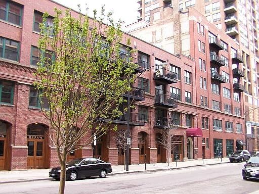 1st image of 420 W Ontario St APT 306
