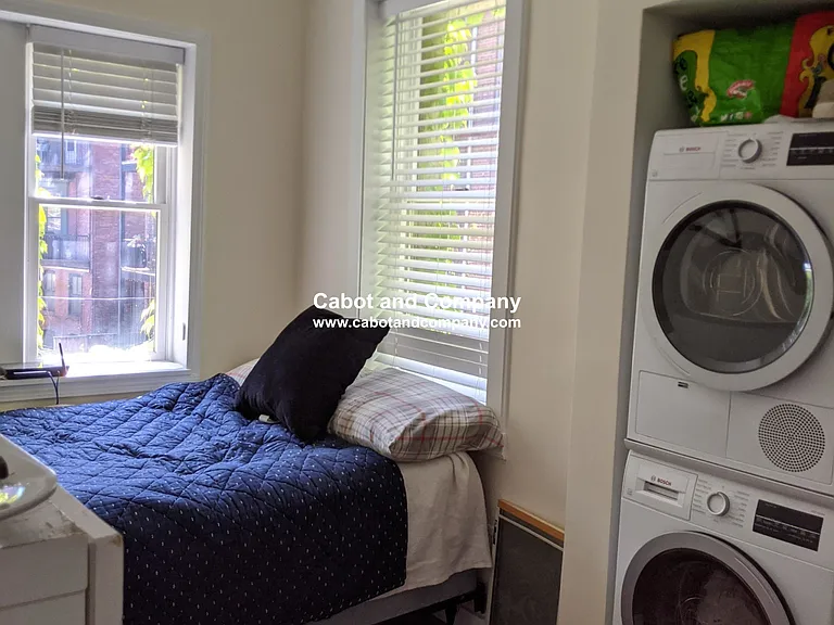 200 Warren Ave #2 — Photo 5
