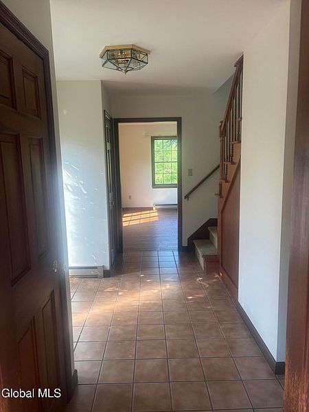 3rd image of 20 Butternut Hill Drive