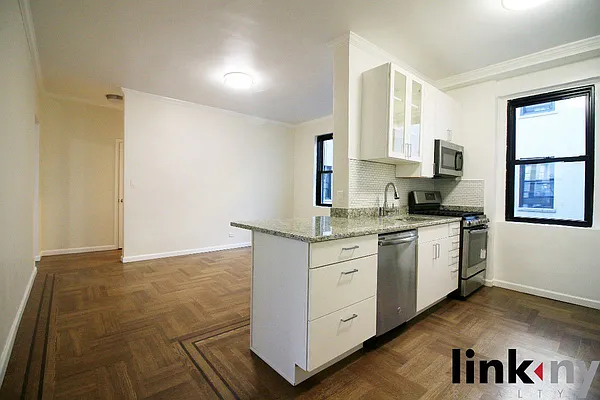 Rented by Link NY Realty | media 27