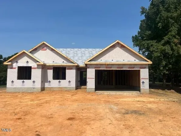 100 Avery Rd, Lillington, NC 27546
