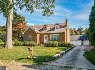 137 Walker Ave, Elkins Park, PA 19027