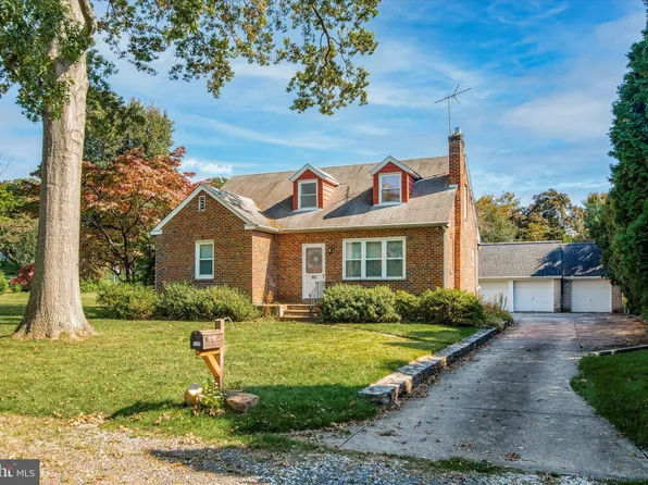 137 Walker Ave, Elkins Park, PA 19027