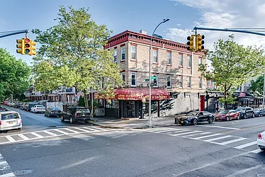 Rented by Imperial Property Advisers