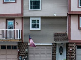 185 Cranbrooke Dr, Coraopolis, PA
