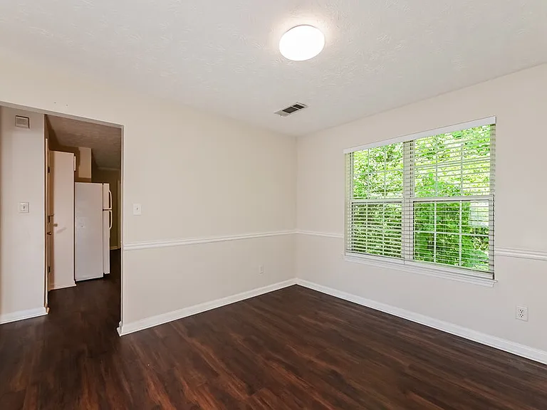 564 Kirtley Ct — Photo 7