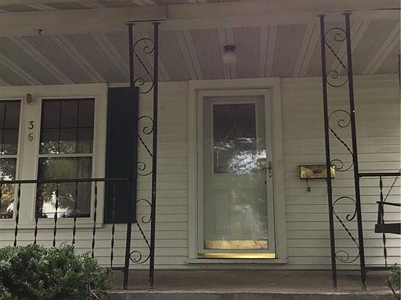 4th image of 36 Ashwood Ave