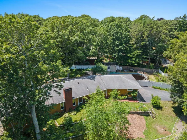 130 Sachem Drive, Centerville, MA 02632