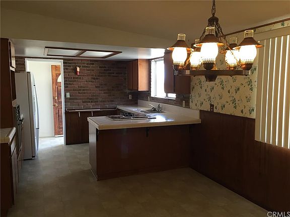 3rd image of 6058 Marine Ave