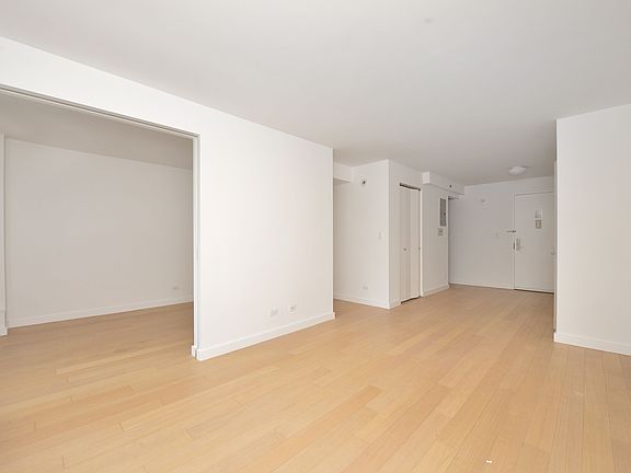 3rd image of 222 E 39th St APT 13E