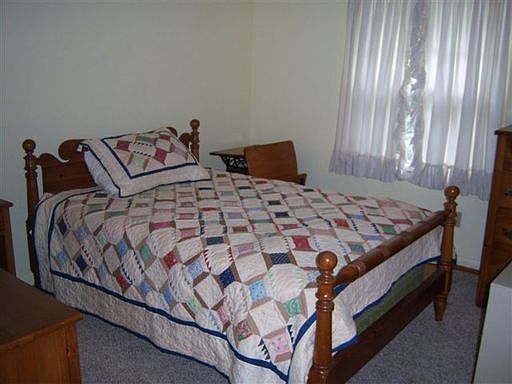 4th image of 17 Green Ct