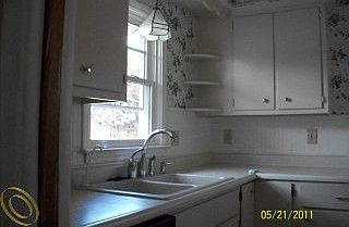 5th image of 26606 Glendale