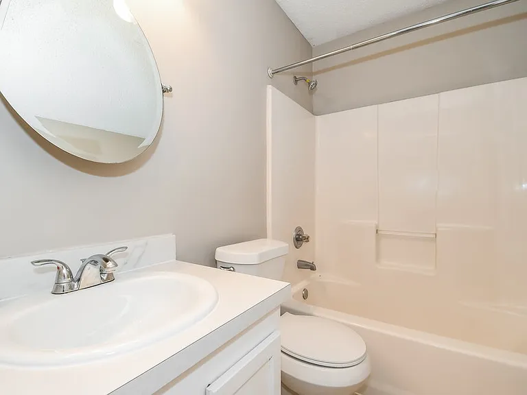 2936 Waters View Cir — Photo 14