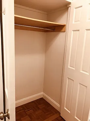 Rented by Metropolis Real Estate of Manhattan | media 28