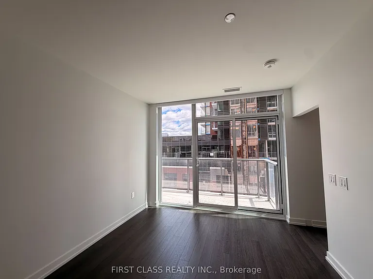 4010 Eglinton Ave W #825 — Photo 4