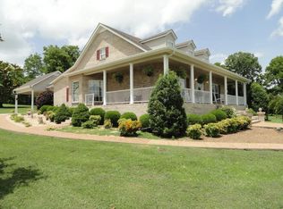 1281 Railroad Rd, Wartrace, TN 37183