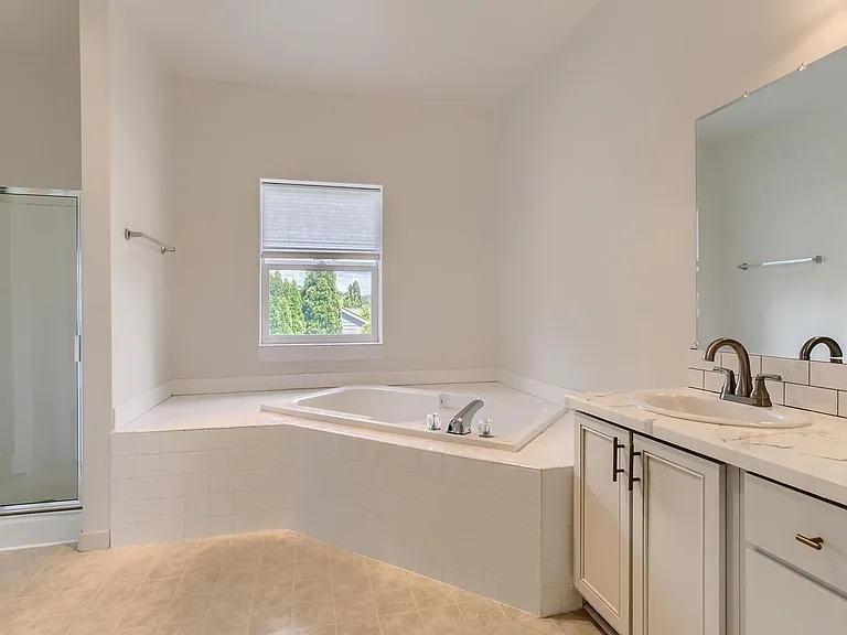 13614 SE 149th Ter — Photo 17