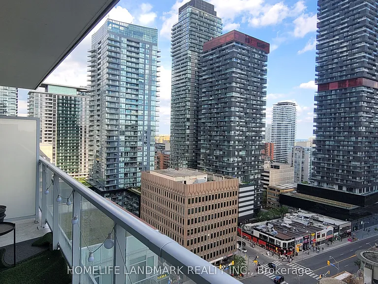 33 Helendale Ave #1408 — Photo 1