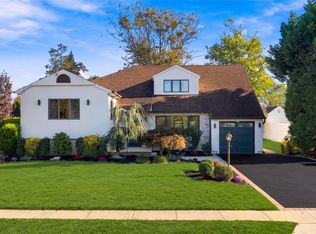 1954 Brook Park Drive, Merrick, NY 11566