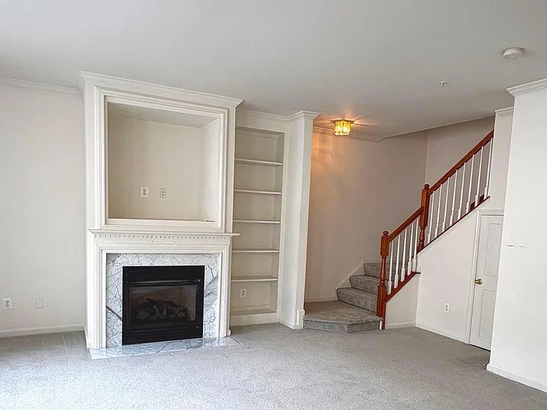 2664 Manhattan Pl #305 — Photo 7