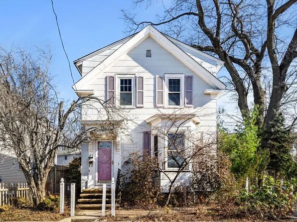 42 Billerica St, Lowell, MA 01852