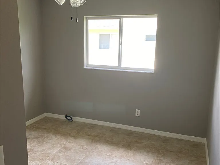 1732 SW 31st Ln — Photo 16