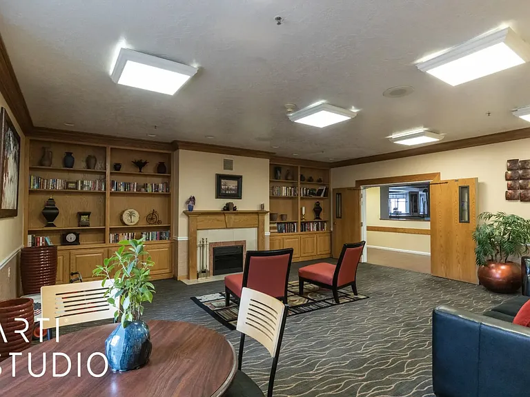 555 Highland Dr #209 — Photo 12