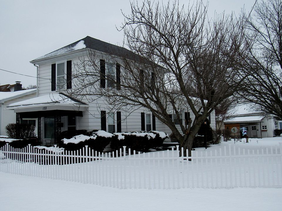 1st image of 133 Glenn St