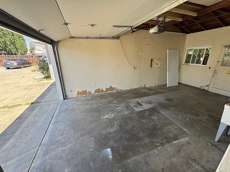 86 Eastwood Ct — Photo 14